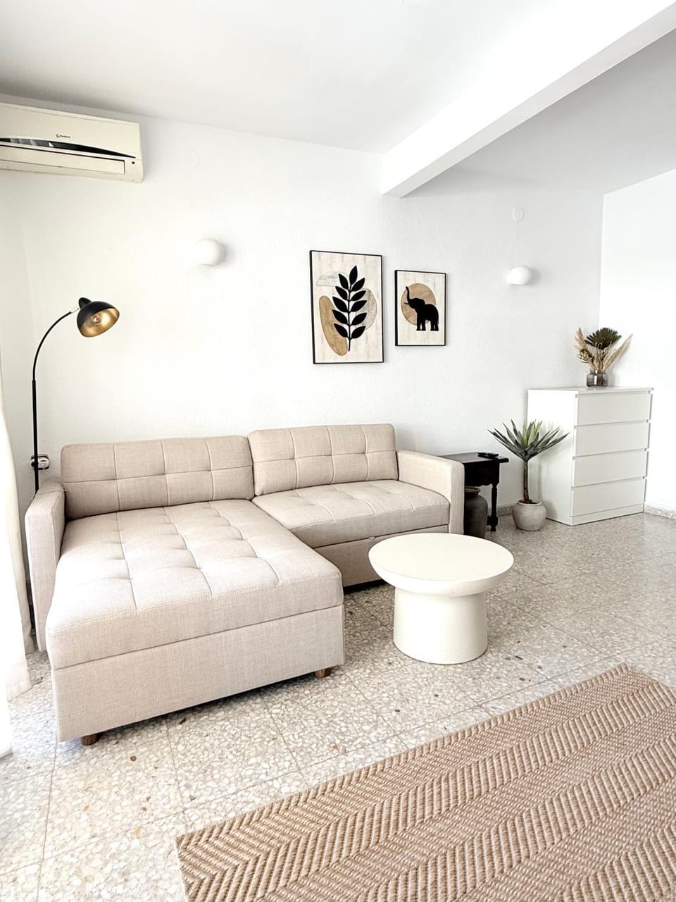 Natalie Calpe Sun 100m to the Beach center Apartment in Calp