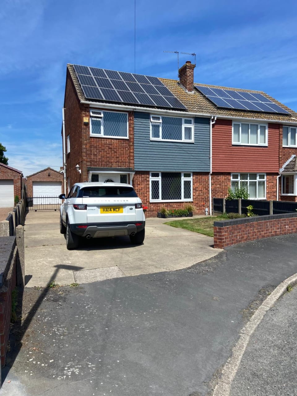 3-Bed Retreat Perfect Contractors & Leisure Stays Onsite Parking House in West Lindsey District