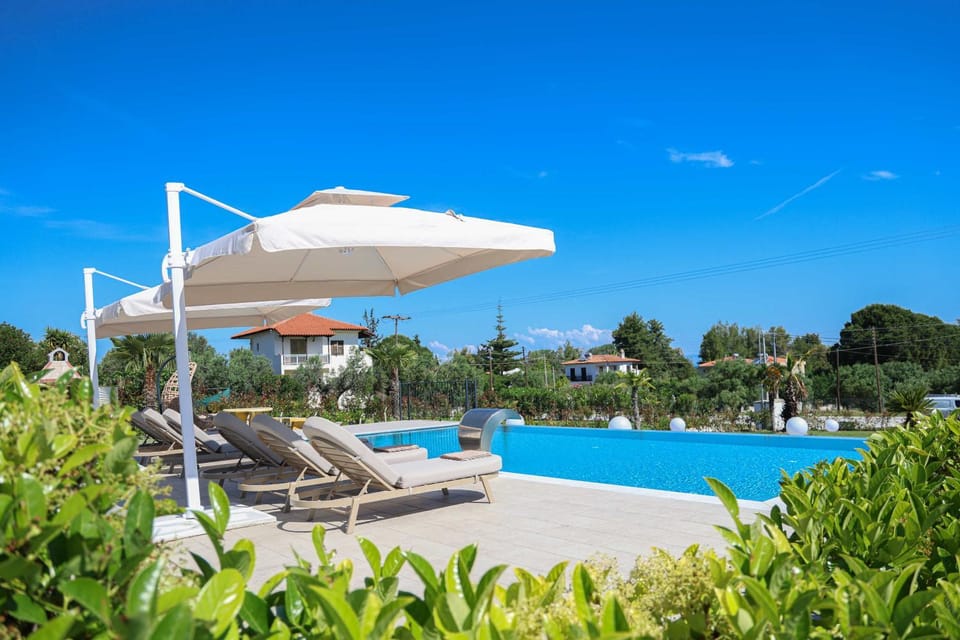 Villa Azul - Pool, Garden, BBQ Villa in Halkidiki