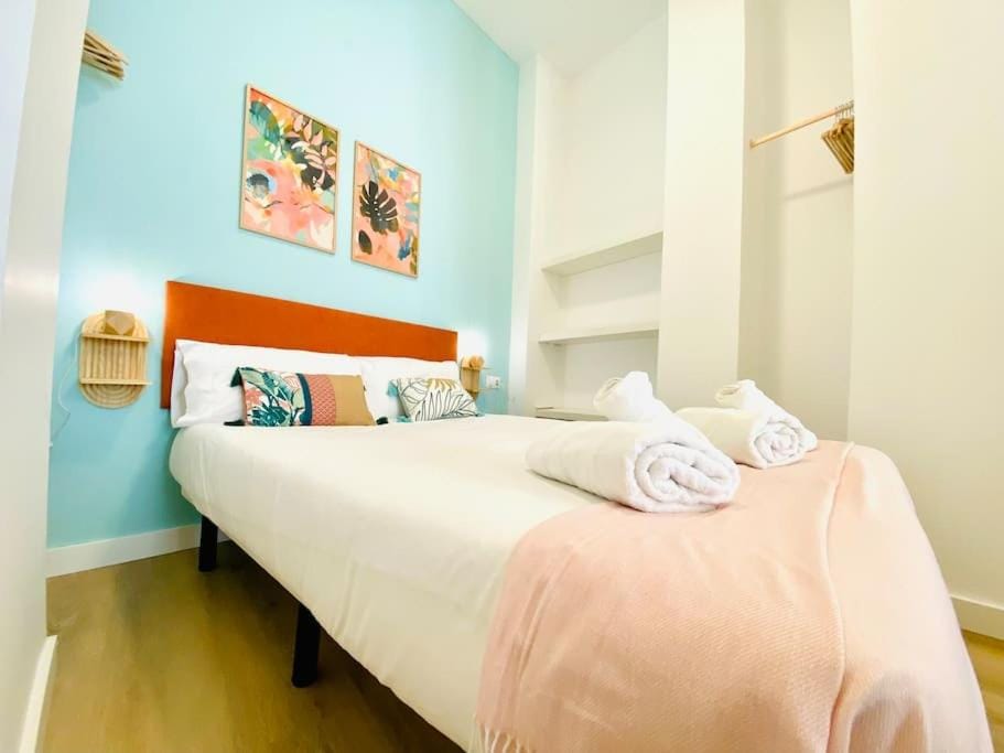 Beautiful and Charming Loft in Russafa SOHO Apartment in Valencia