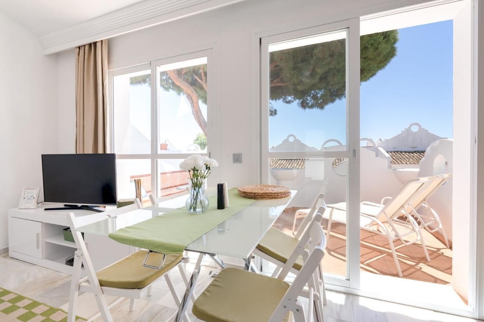 TV and multimedia, Balcony/Terrace, Dining area