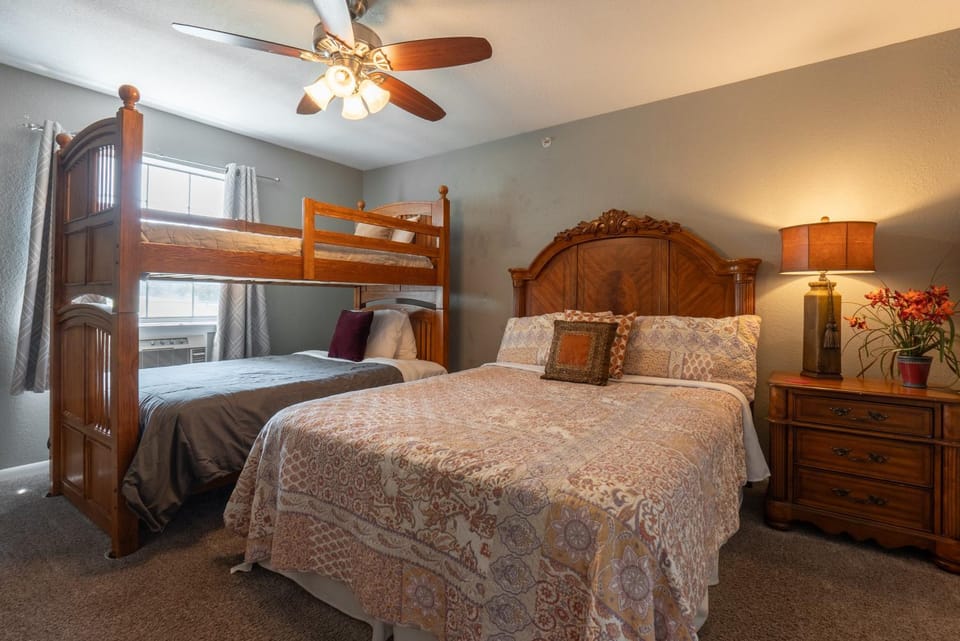 Walk-in - Pools Galore - Gated Community - Golf On-Site - FREE TICKETS INCLUDED - HHK-7 House in Hollister