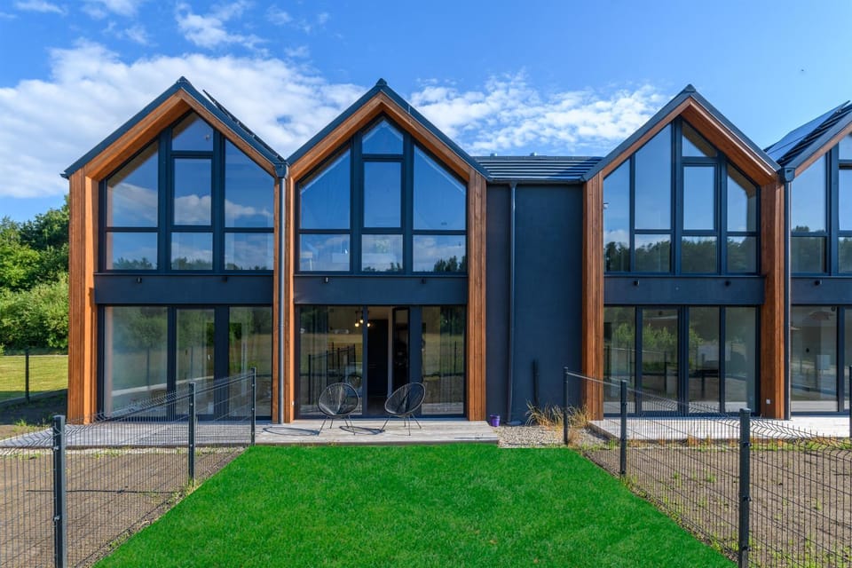 Property building, Garden, Garden view, heating