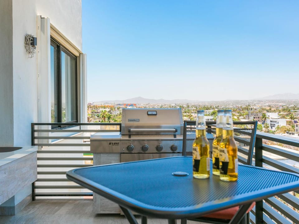 Patio, BBQ facilities