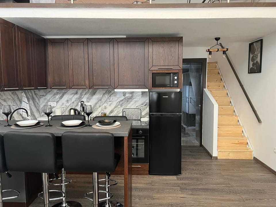 Elegant Loft 2 Apartment in Alexandroupoli