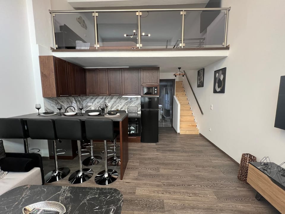 Elegant Loft 2 Apartment in Alexandroupoli