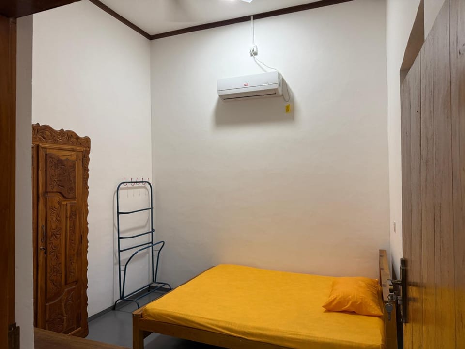 Stay Home Arugambay Apartment in Sri Lanka