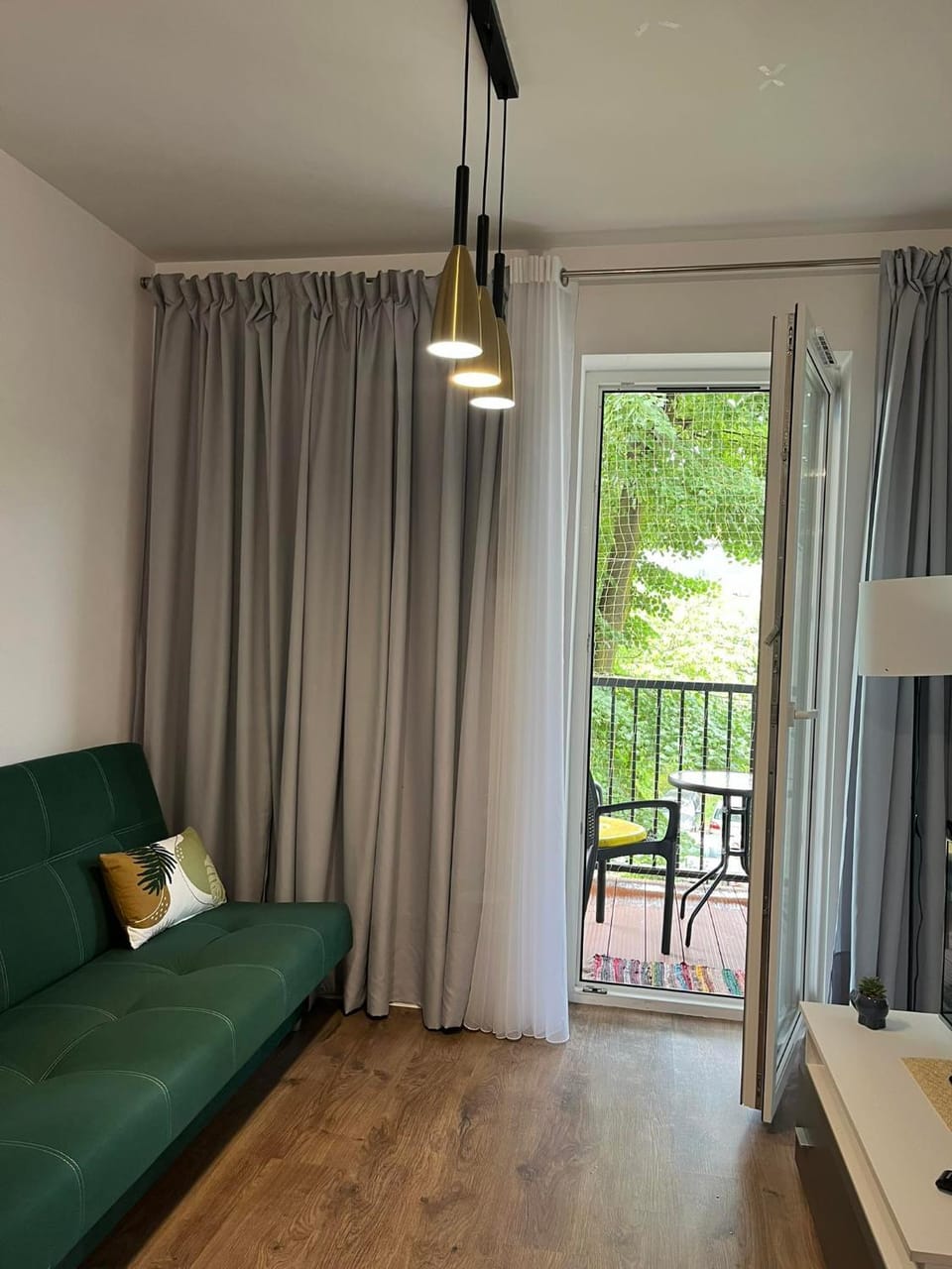 Bed, Balcony/Terrace, Living room, Photo of the whole room, Seating area
