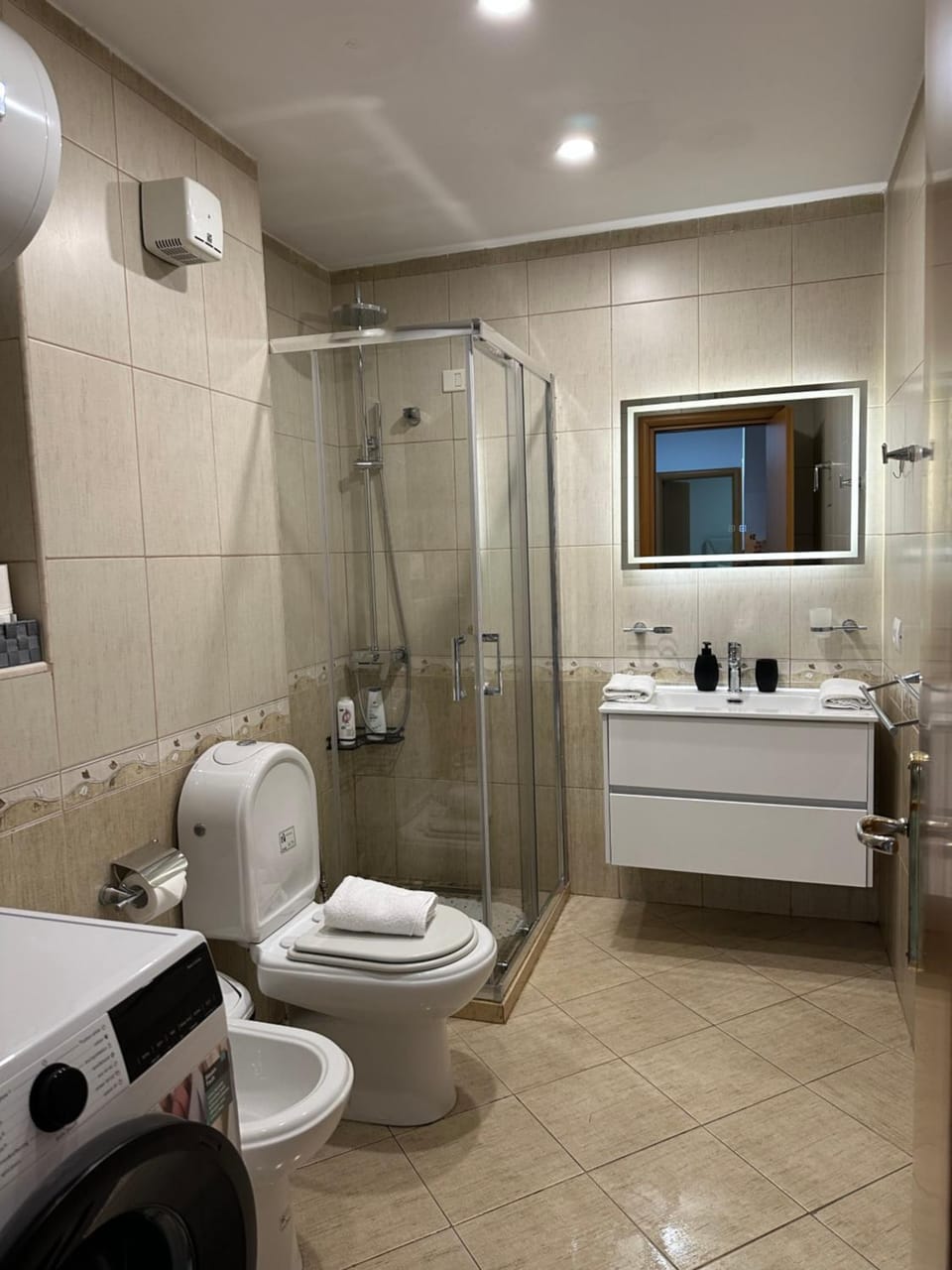 Olis Place Apartment in Tirana
