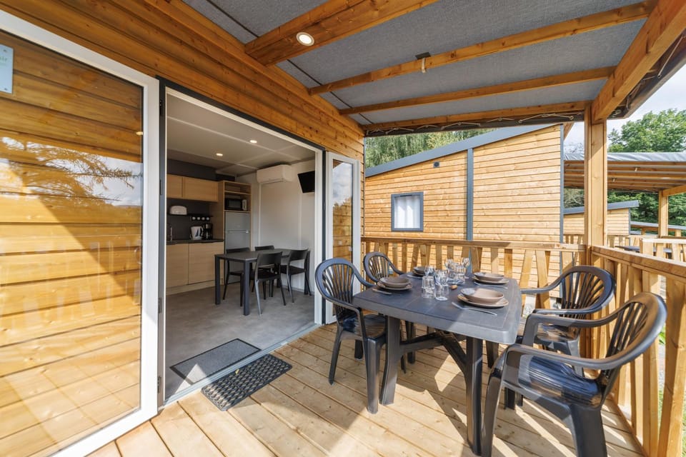 Les Demeures du Lac Chalet in Thiers