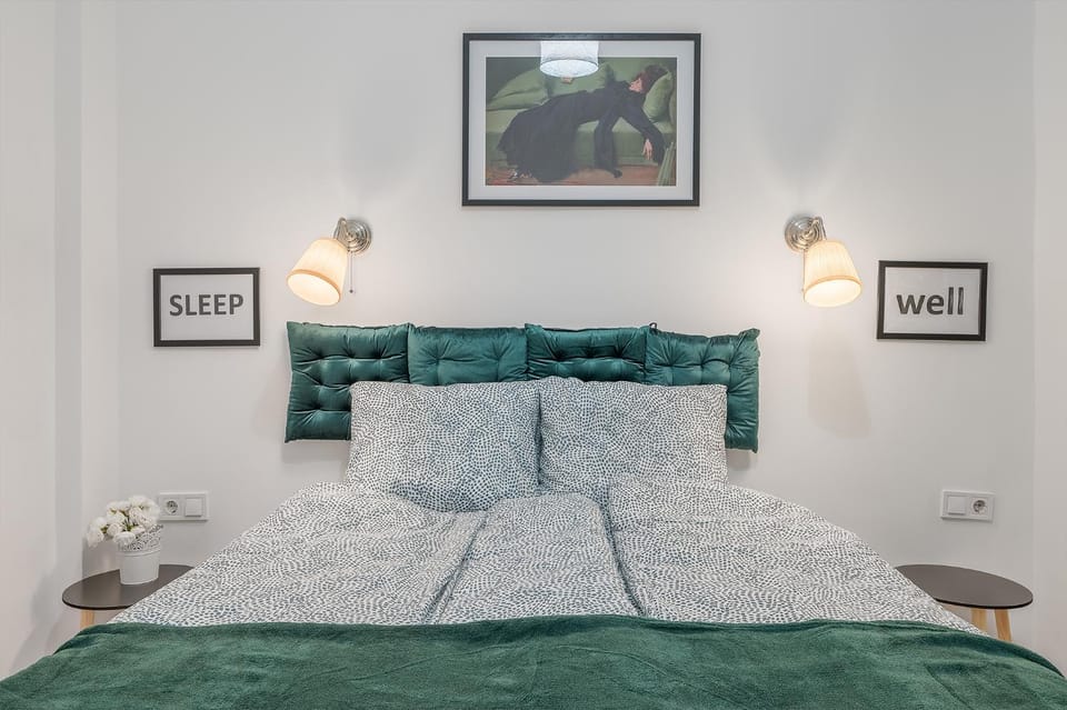 Bed, Bedroom