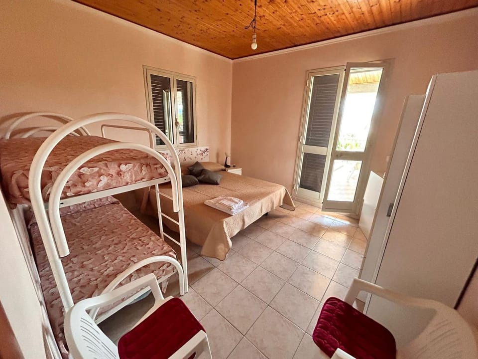 Bed, Photo of the whole room, Bedroom, bunk bed, towels, wardrobe