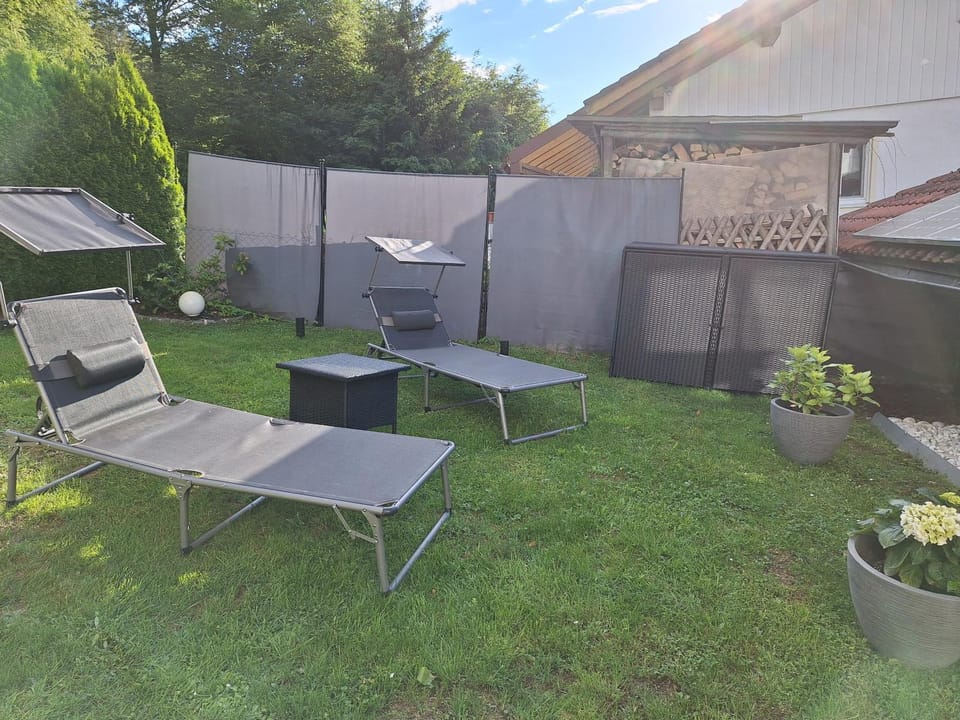 Garden, sunbed