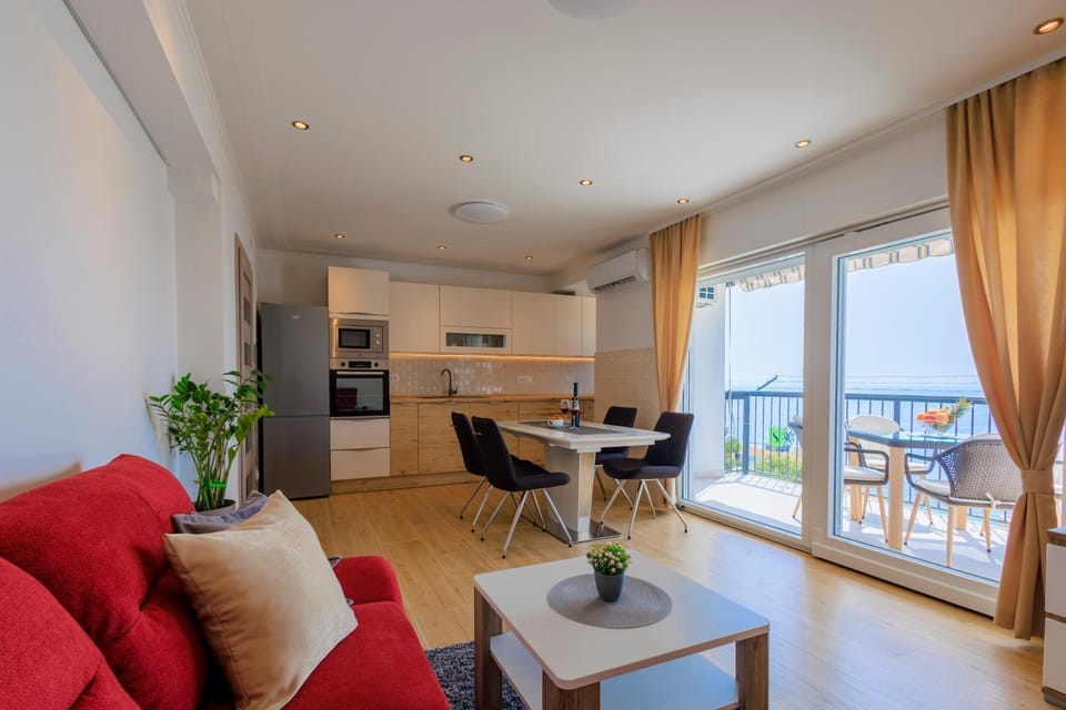 Apartment Maya Apartment in Podstrana