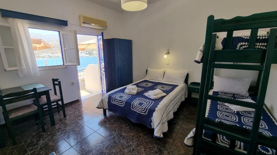 Xylokeratidi Sea View Family Studio Apartment in Decentralized Administration of the Aegean