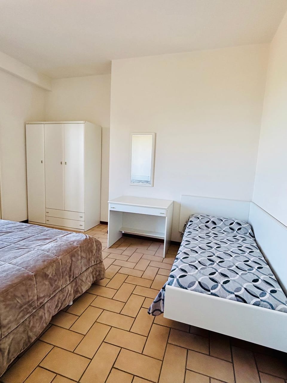 APPARTAMENTO -C- VISTA MARE con 2 camere da letto-Residence Azzurro Apartment in Gabicce Mare