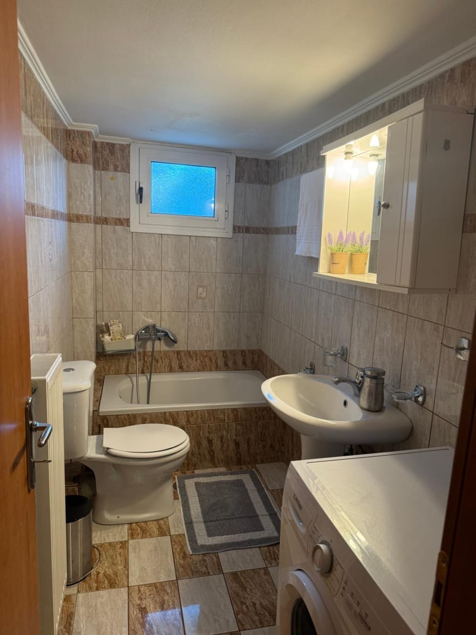 Toilet, Bathroom, Bath
