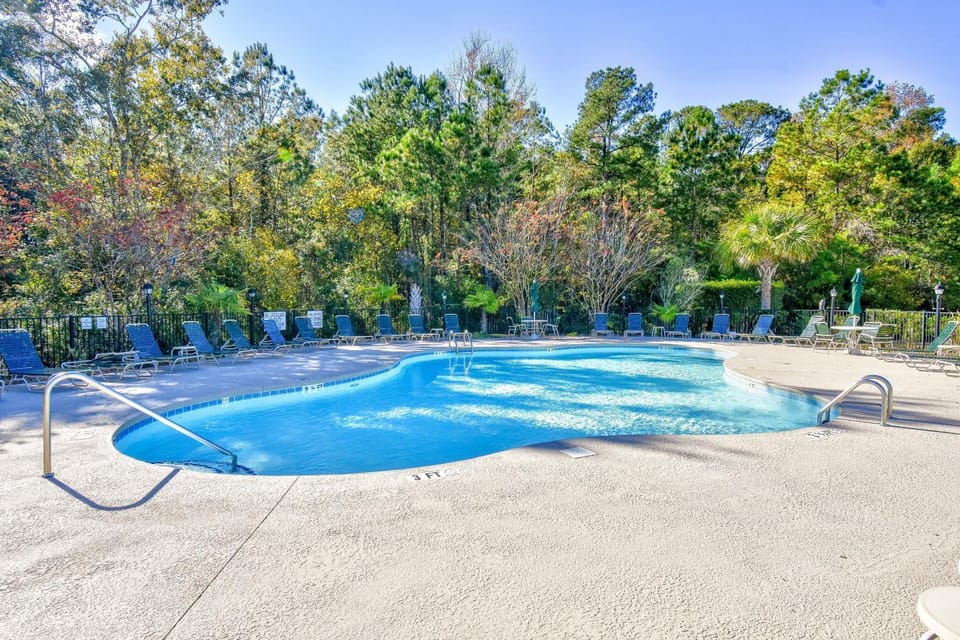 Serene Getaway at Arbor Trace in Barefoot Resort, North Myrtle Beach Apartment in North Myrtle Beach