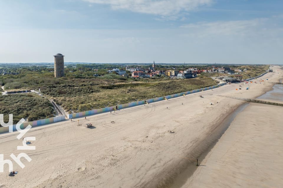 Luxe Tinyhouse Domburg, midden in het centrum en toch rustig gelegen Apartment in Domburg