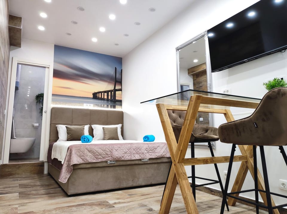 Bed, TV and multimedia