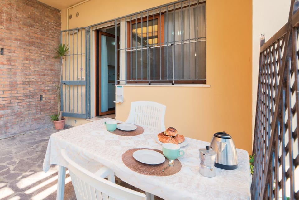 APPARTAMENTO -B- VISTA MARE con 2 camere da letto-Residence Azzurro Apartment in Gabicce Mare