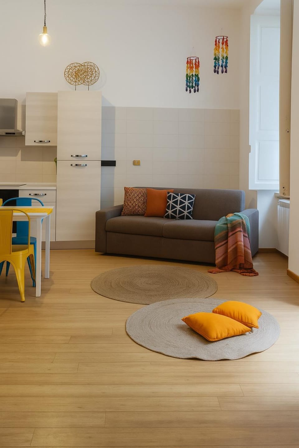 Living room, Seating area, kitchen