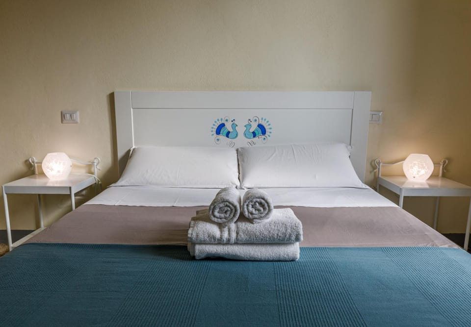 Onlyrooms V - Portside & Train Station Bed and Breakfast in Cagliari