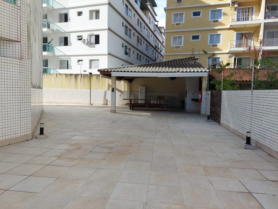 Apartamento Charmoso Na Enseada Apartment in State of São Paulo