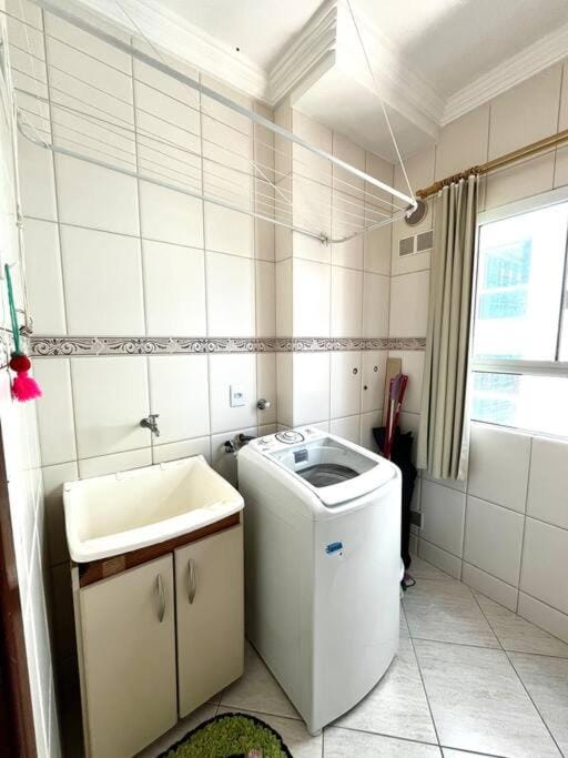 Residencial Caravelas - Apto Completo 150m da Praia Apartment in Porto Belo