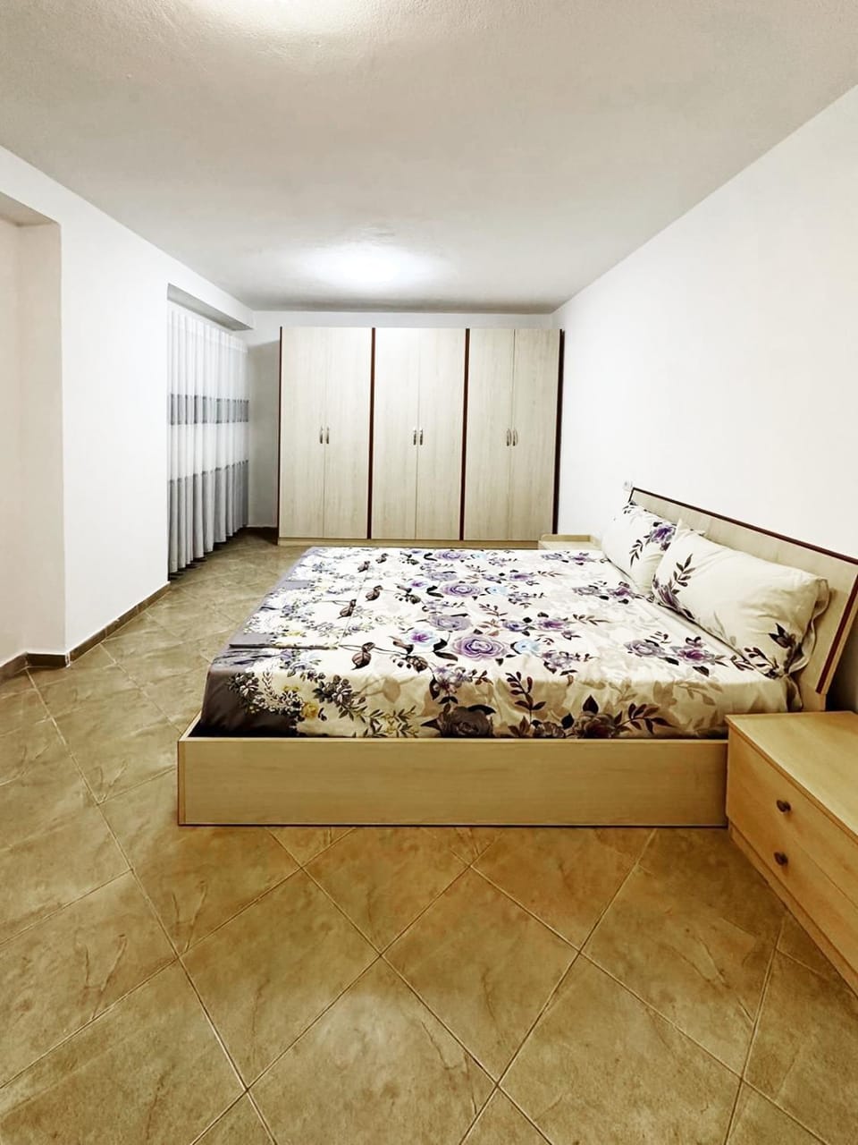 Bed, Photo of the whole room, Bedroom, wardrobe