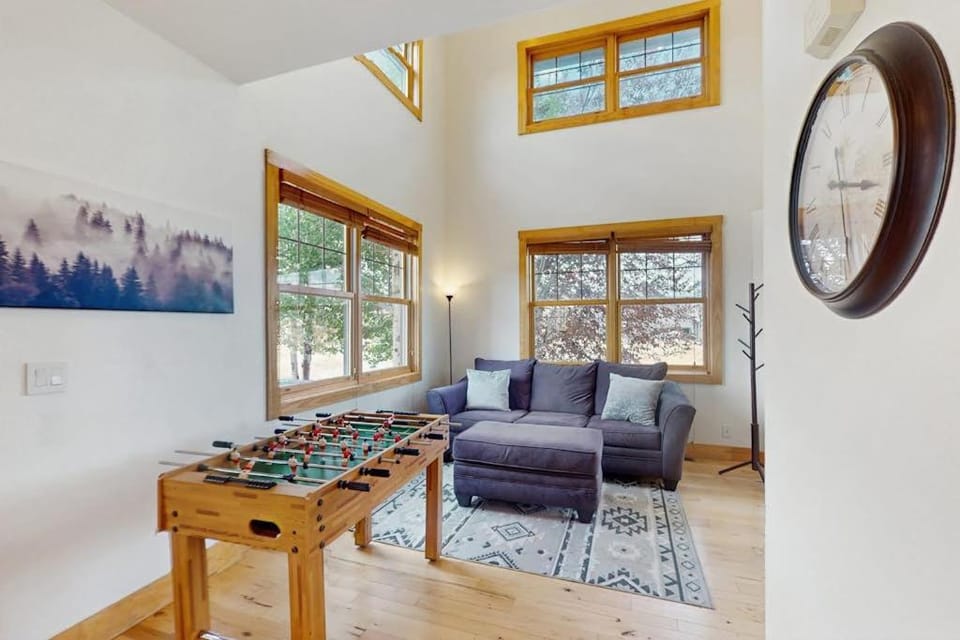 Mountain Sky Retreat House in Granby