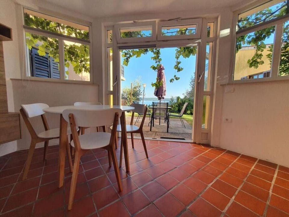 Other, Dining area