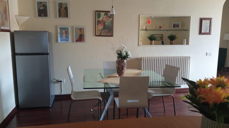 CASA in PIAZZA nel centro storico a due passi dagli imbarchi Apartment in Livorno