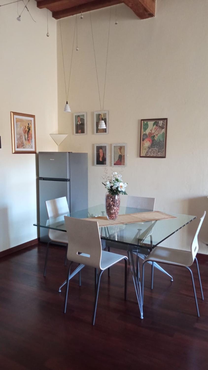 CASA in PIAZZA nel centro storico a due passi dagli imbarchi Apartment in Livorno