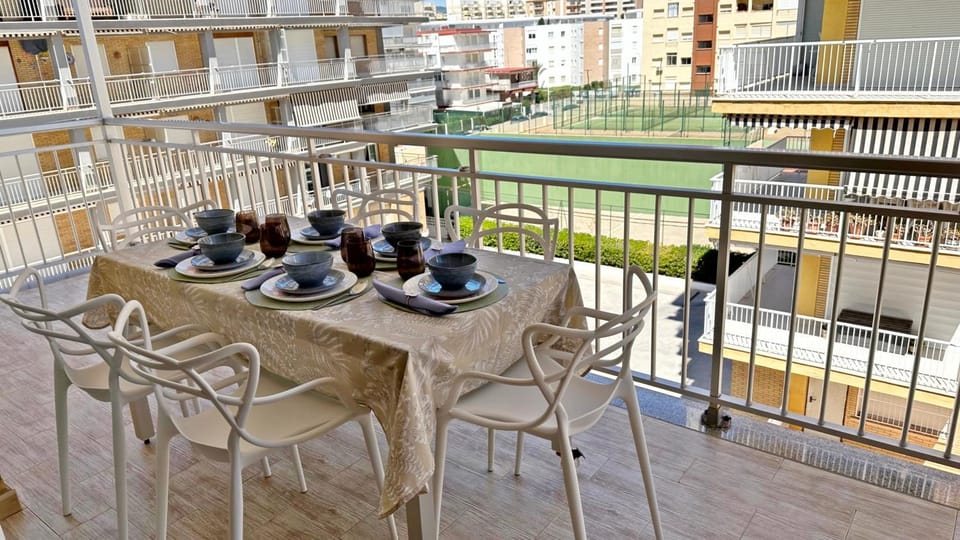 Property building, View (from property/room), Balcony/Terrace