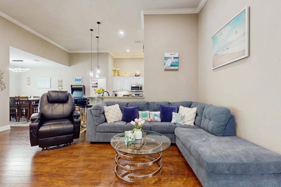 2 Mi to Beach! Group-Friendly Navarre Getaway House in Alabama