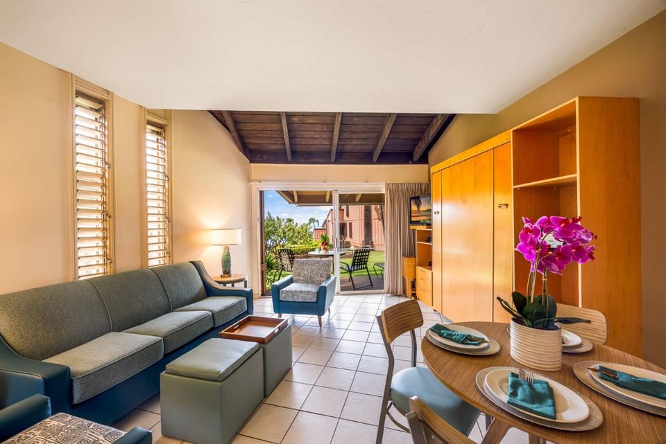 Kuleana Club #210 -Ocean View- 1 bed & 1 bath - Deluxe House in Napili-Honokowai