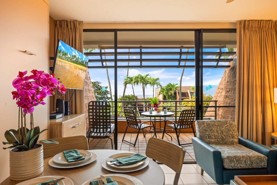 Kuleana Club #316 - Ocean View -1 bedroom & 1 bathroom - 2nd Floor House in Napili-Honokowai