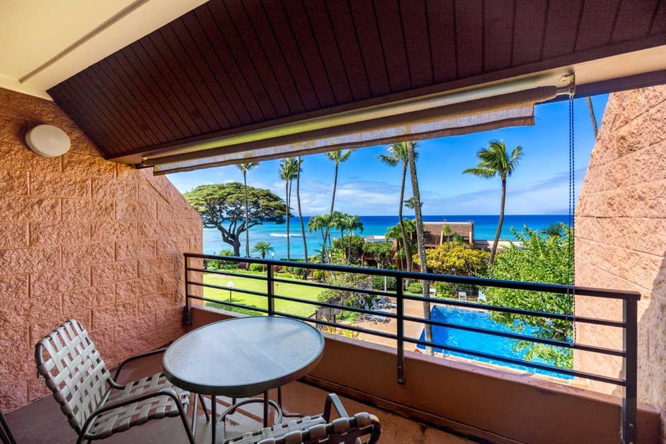 Kuleana Club #319 - Ocean View -1 bedroom & 1 bathroom - 3rd Floor House in Napili-Honokowai