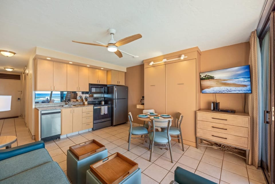 Kuleana Club #510 - Ocean View -1 bedroom & 1 bathroom - 2nd Floor House in Napili-Honokowai