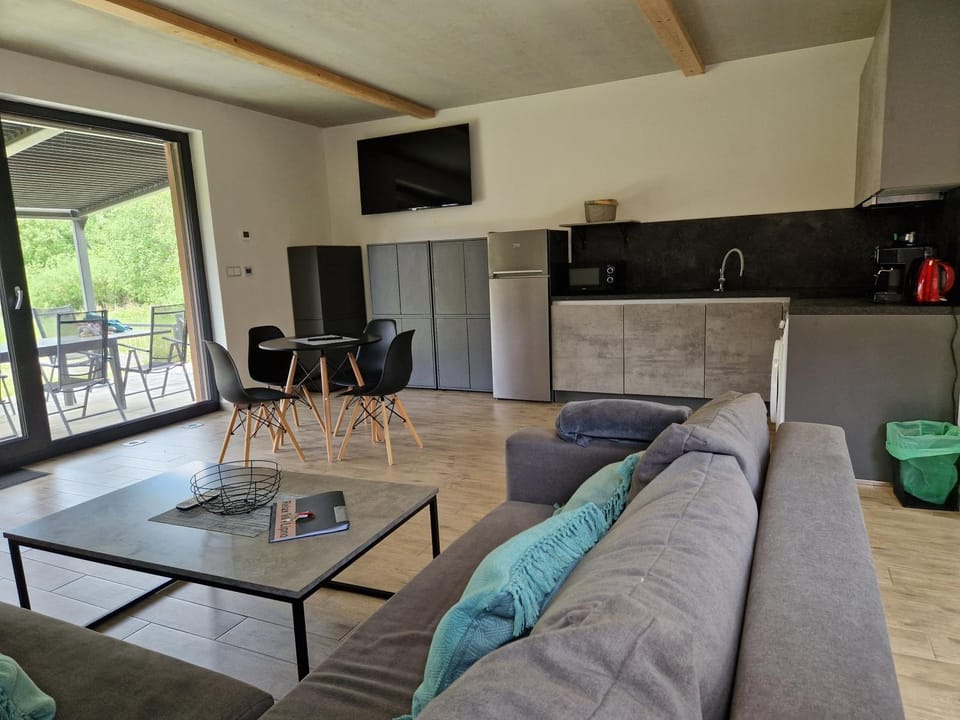 Kitchen or kitchenette, Living room, Photo of the whole room, Dining area, pet friendly