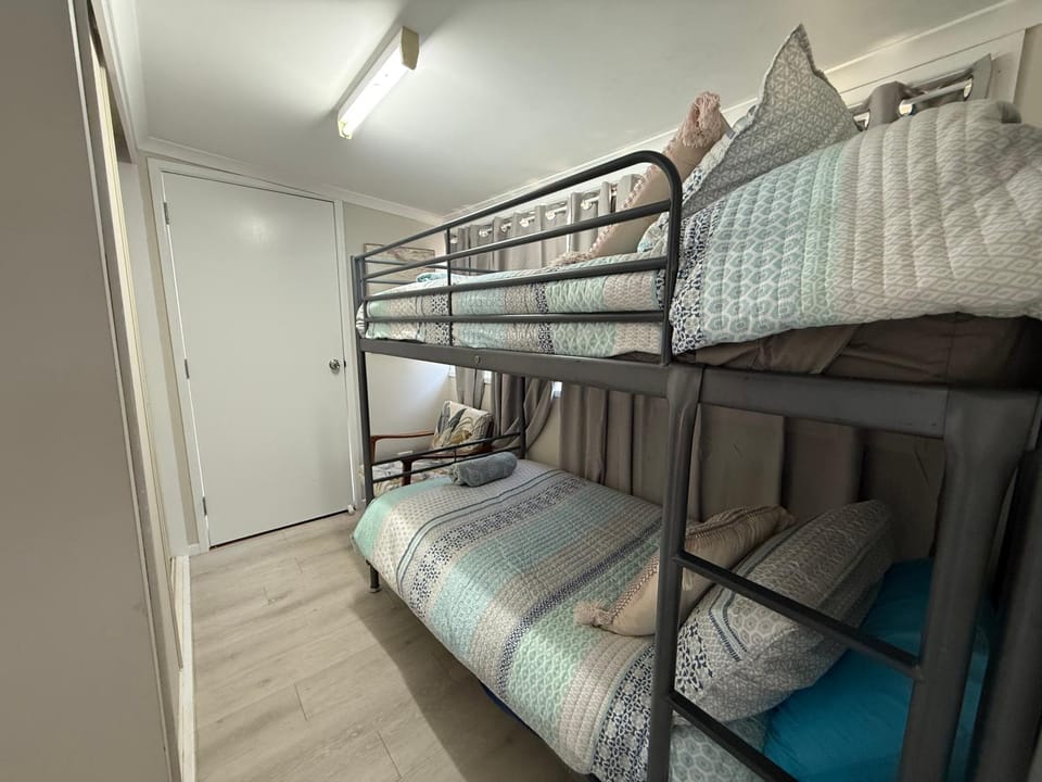 bunk bed