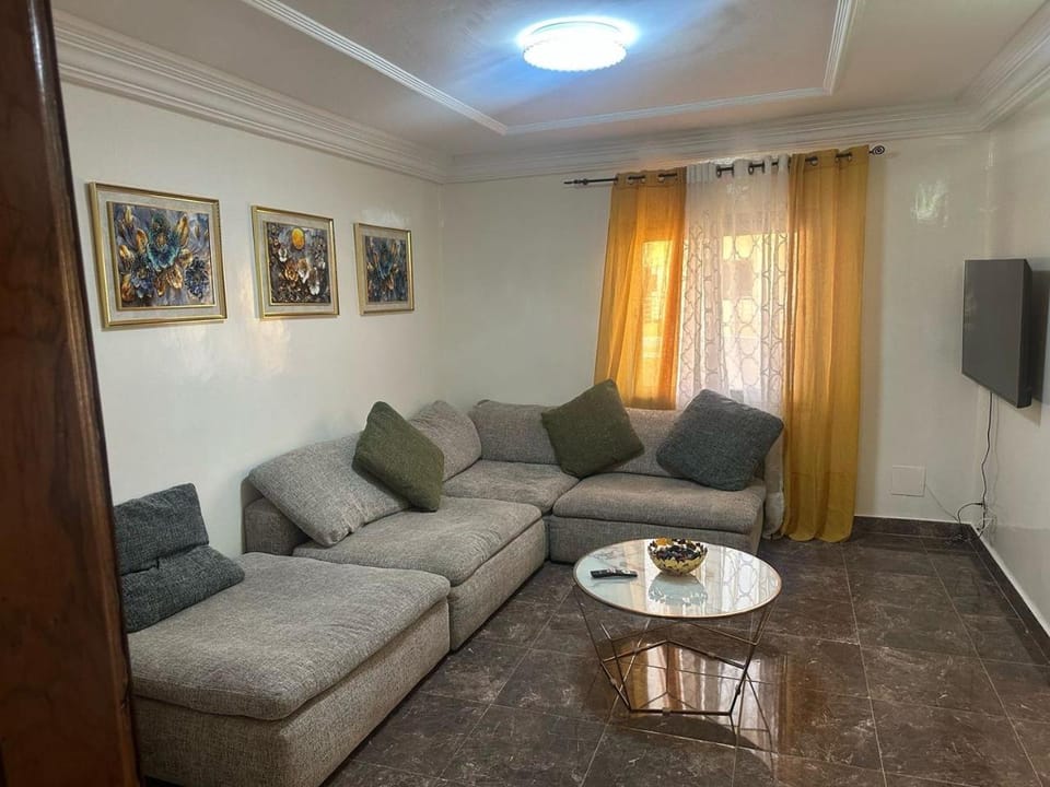 Communal lounge/ TV room, TV and multimedia, Living room, Seating area