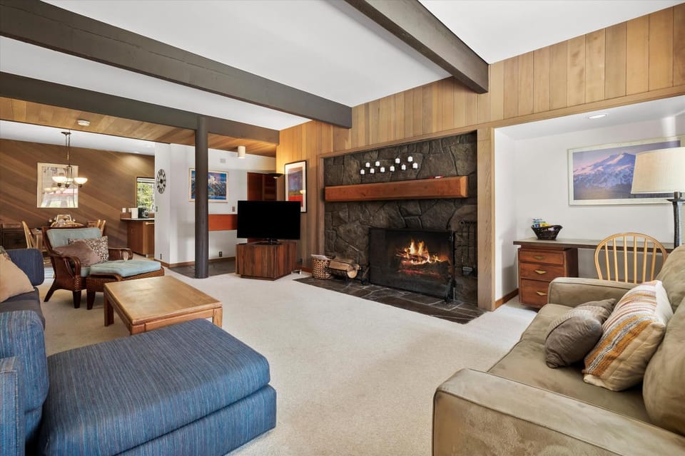Meadow House 70 - Meredith Lodging House in Sunriver