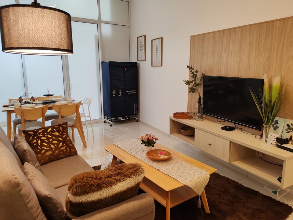 Communal lounge/ TV room, TV and multimedia, Living room, Seating area