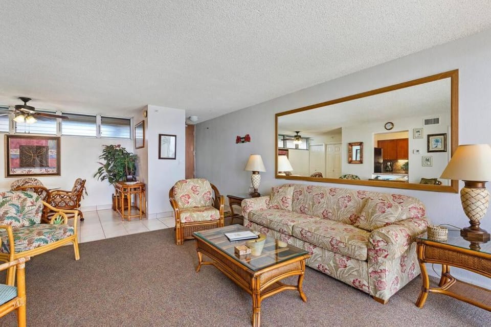 Royal Kahana 815- Surrounding Island & Ocean View Paradise Condo Apartment in Napili-Honokowai
