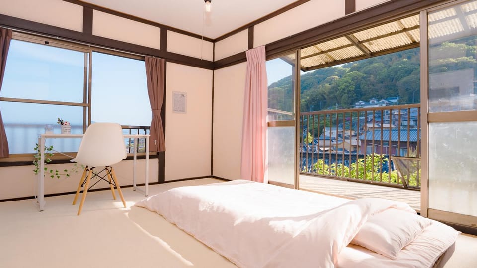 Balcony/Terrace, Photo of the whole room