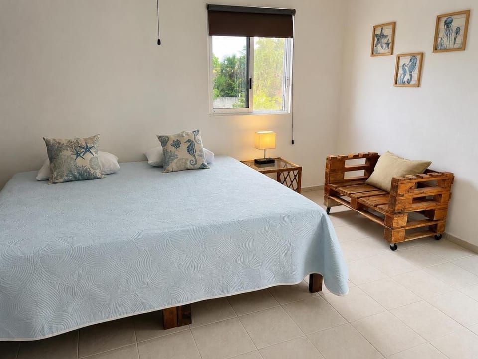 Bed, Photo of the whole room