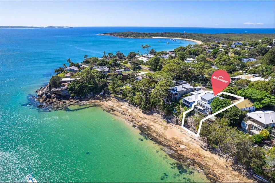Ocean Front Luxury The Lambeth Walk House in Sydney