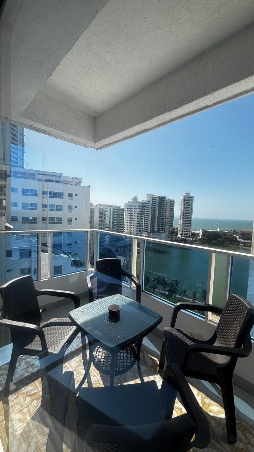 Apartamento bonito en Cartagena ,el laguito bocagrande con vista al mar Apartment in Cartagena